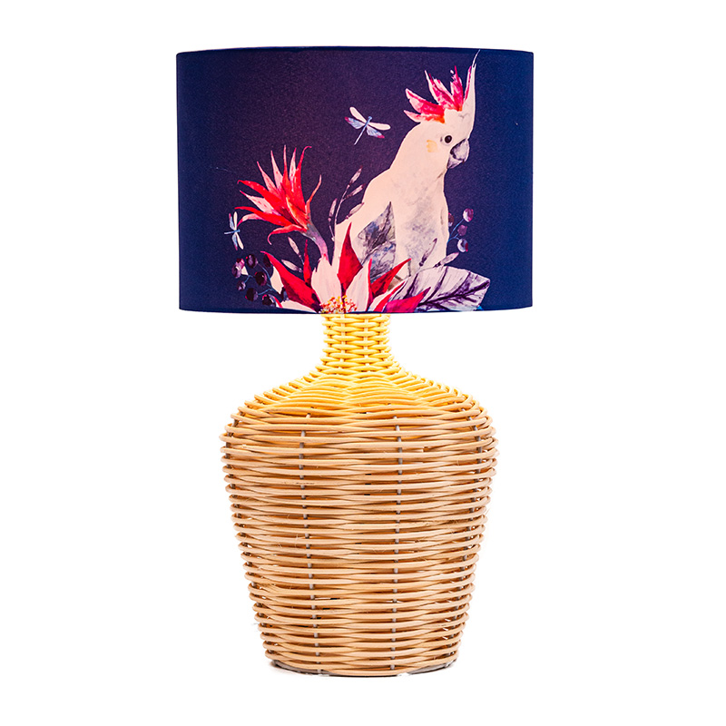 26,5' hoge oversized/rotan tafellamp met stoffen kap in natuurlijk rotan/messing/wit